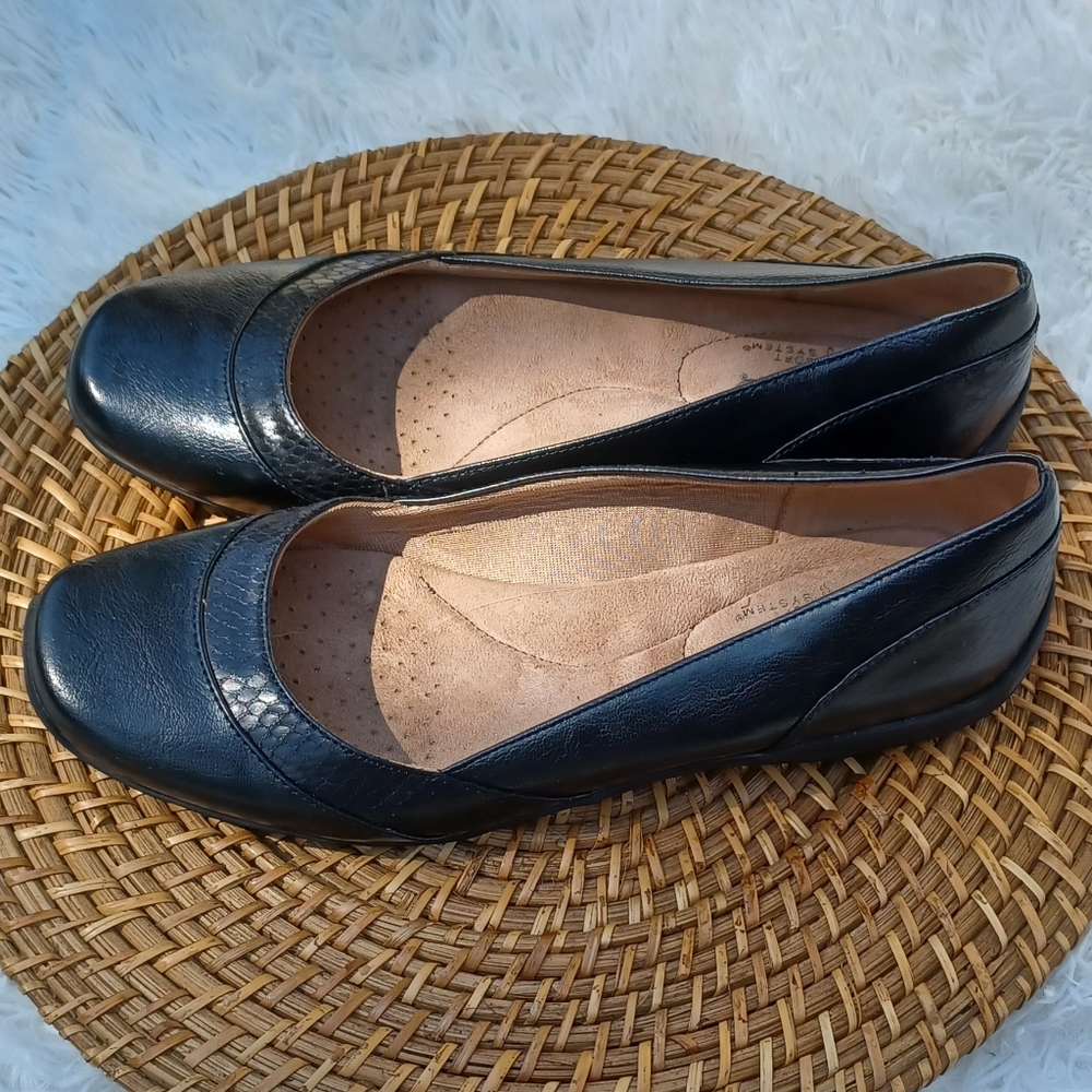 Life stride comfy shoes